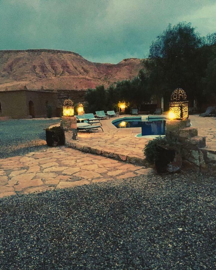 Hotel Defat Kasbah Ait Benhaddou Esterno foto